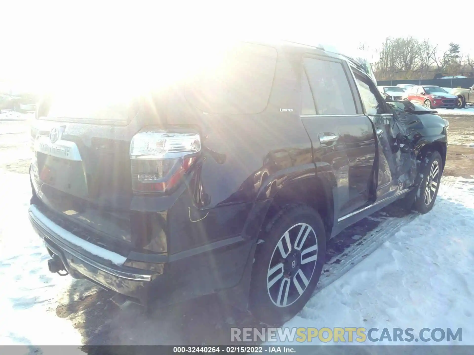 4 Photograph of a damaged car JTEBU5JR9K5632990 TOYOTA 4RUNNER 2019