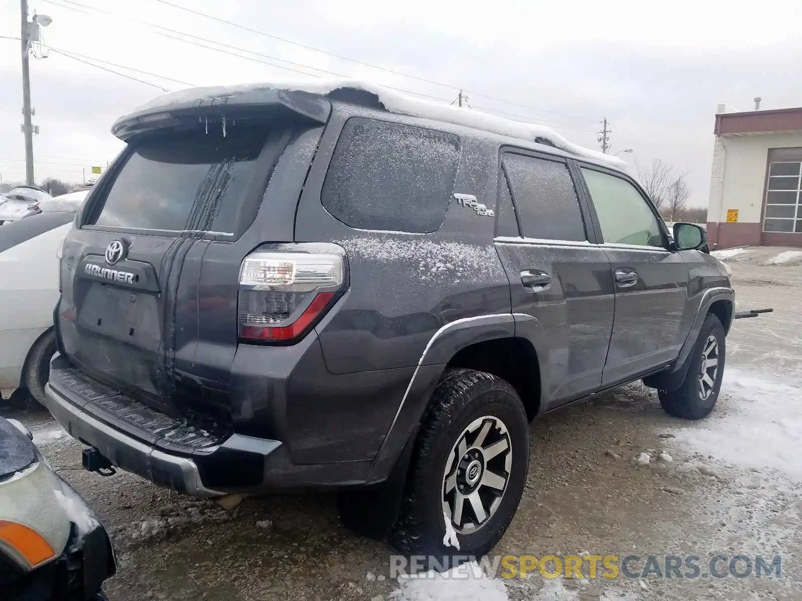 4 Фотография поврежденного автомобиля JTEBU5JR9K5636635 TOYOTA 4RUNNER 2019