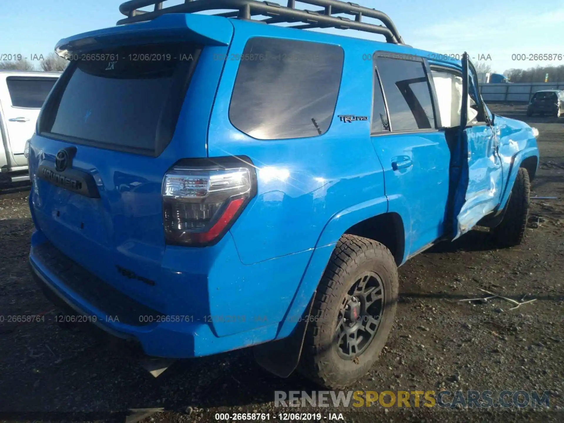 4 Фотография поврежденного автомобиля JTEBU5JR9K5638501 TOYOTA 4RUNNER 2019