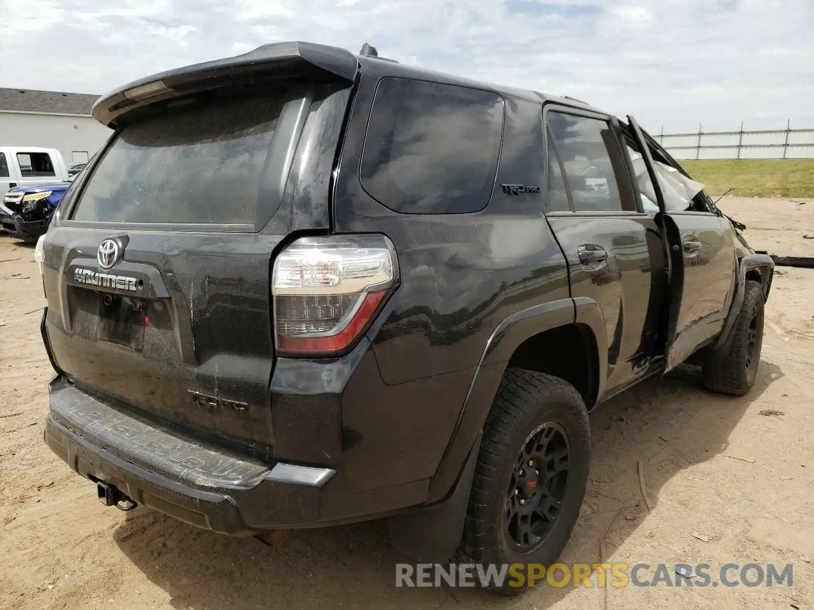 4 Фотография поврежденного автомобиля JTEBU5JR9K5642256 TOYOTA 4RUNNER 2019