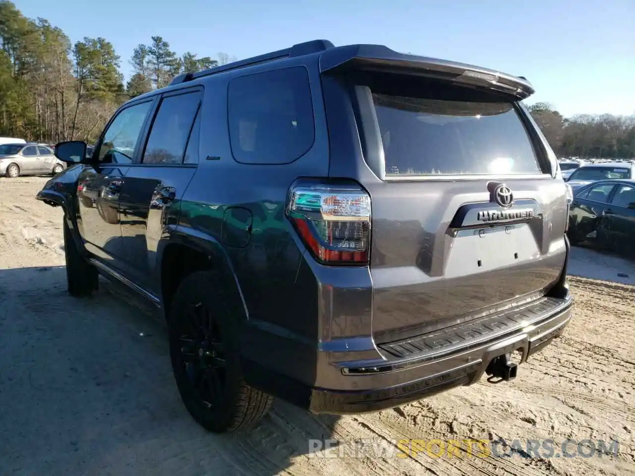 3 Фотография поврежденного автомобиля JTEBU5JR9K5642614 TOYOTA 4RUNNER 2019