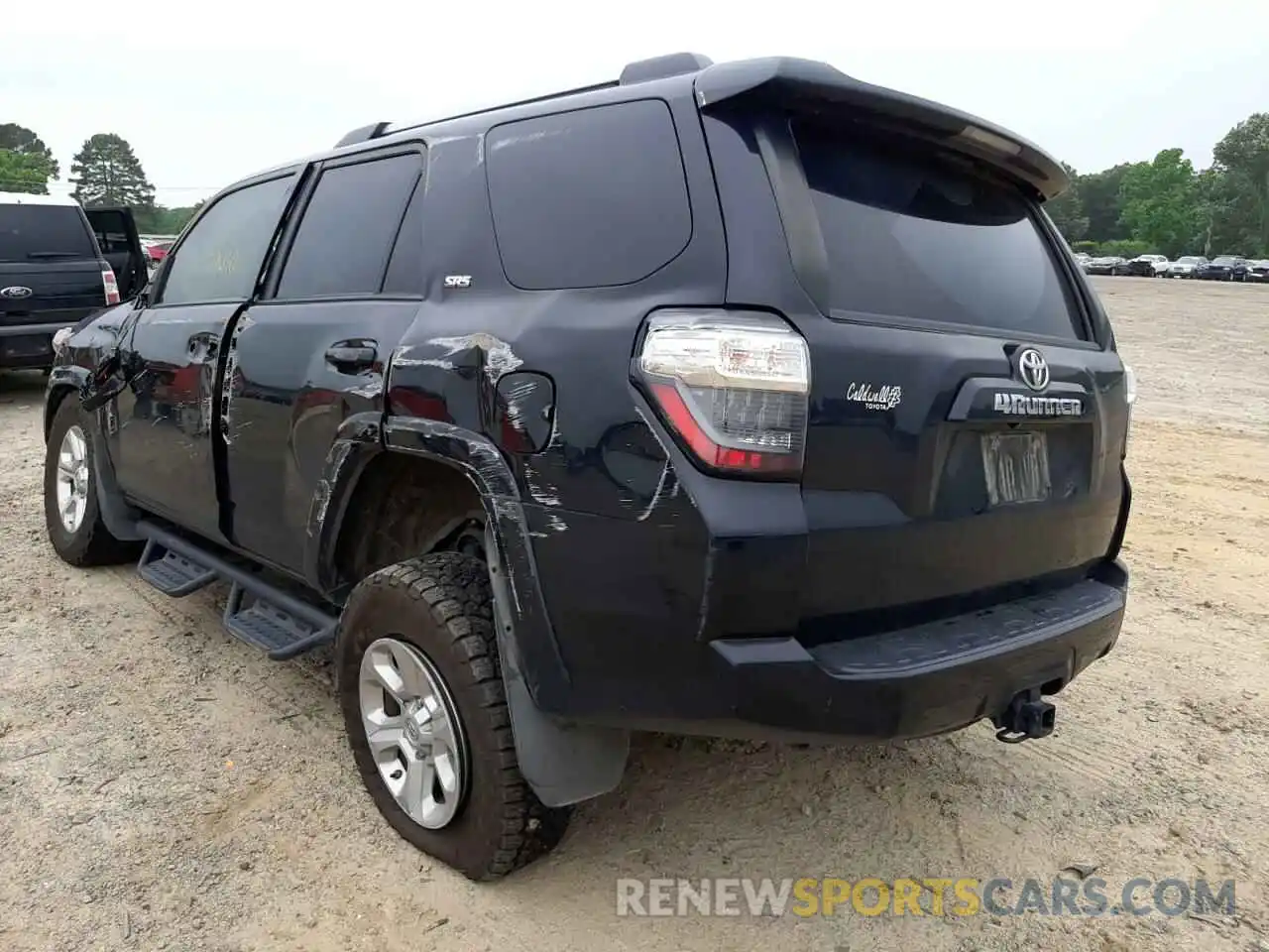 3 Фотография поврежденного автомобиля JTEBU5JR9K5643584 TOYOTA 4RUNNER 2019