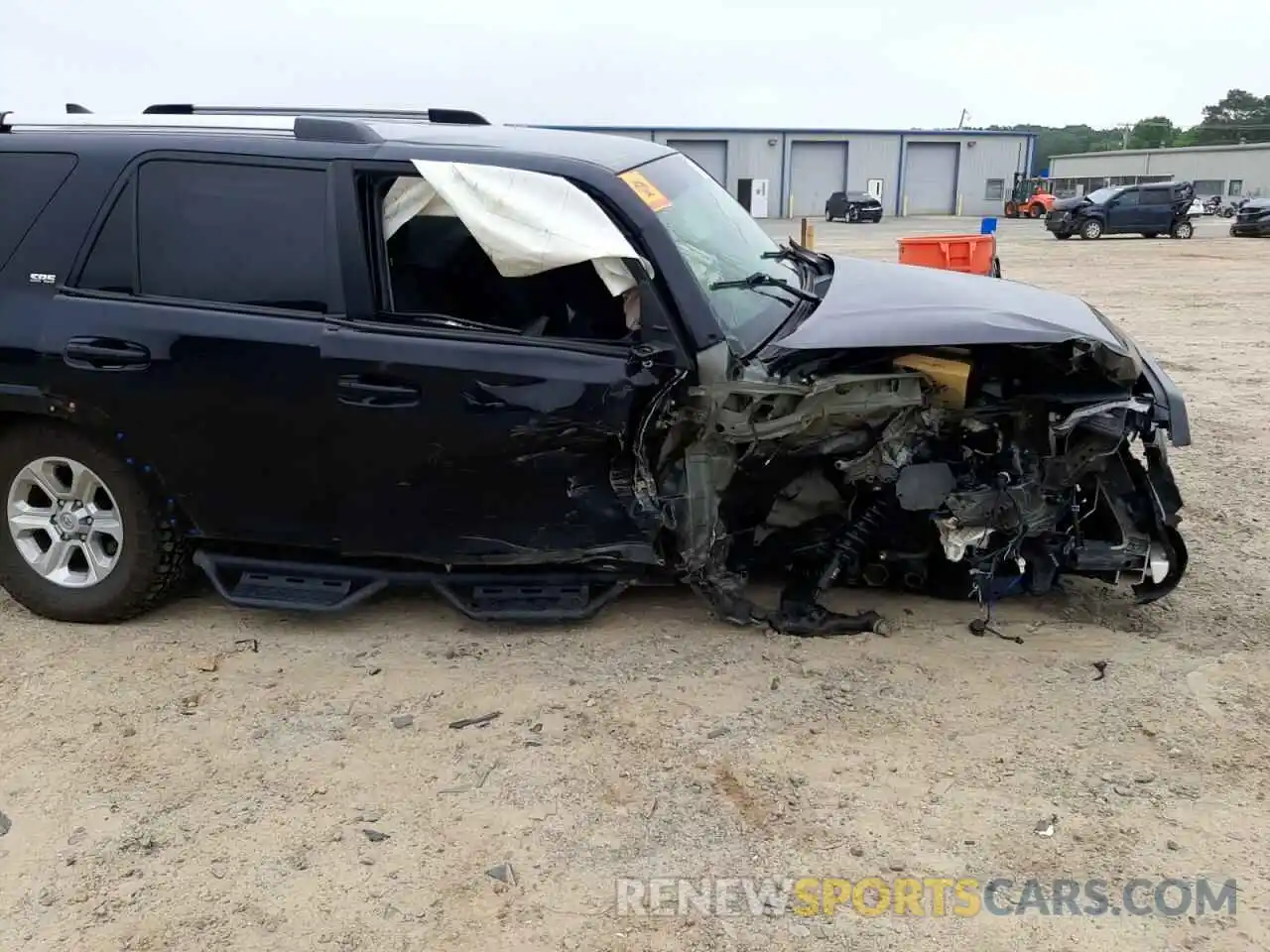 9 Photograph of a damaged car JTEBU5JR9K5643584 TOYOTA 4RUNNER 2019