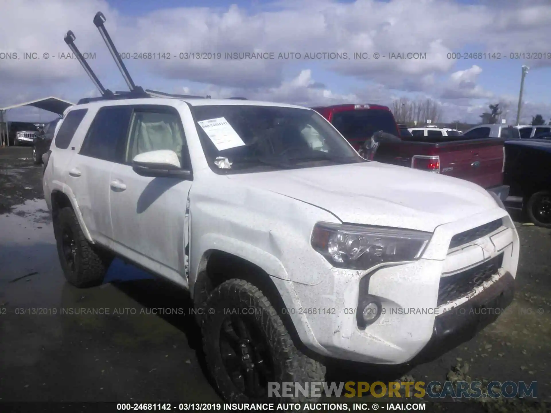 1 Photograph of a damaged car JTEBU5JR9K5643956 TOYOTA 4RUNNER 2019