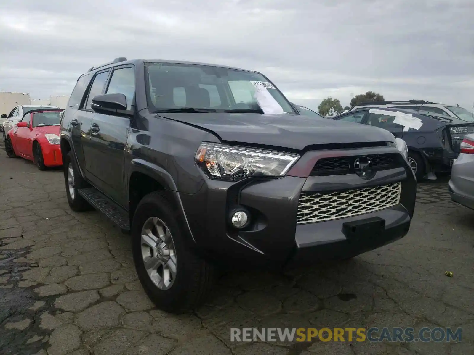 1 Фотография поврежденного автомобиля JTEBU5JR9K5645609 TOYOTA 4RUNNER 2019