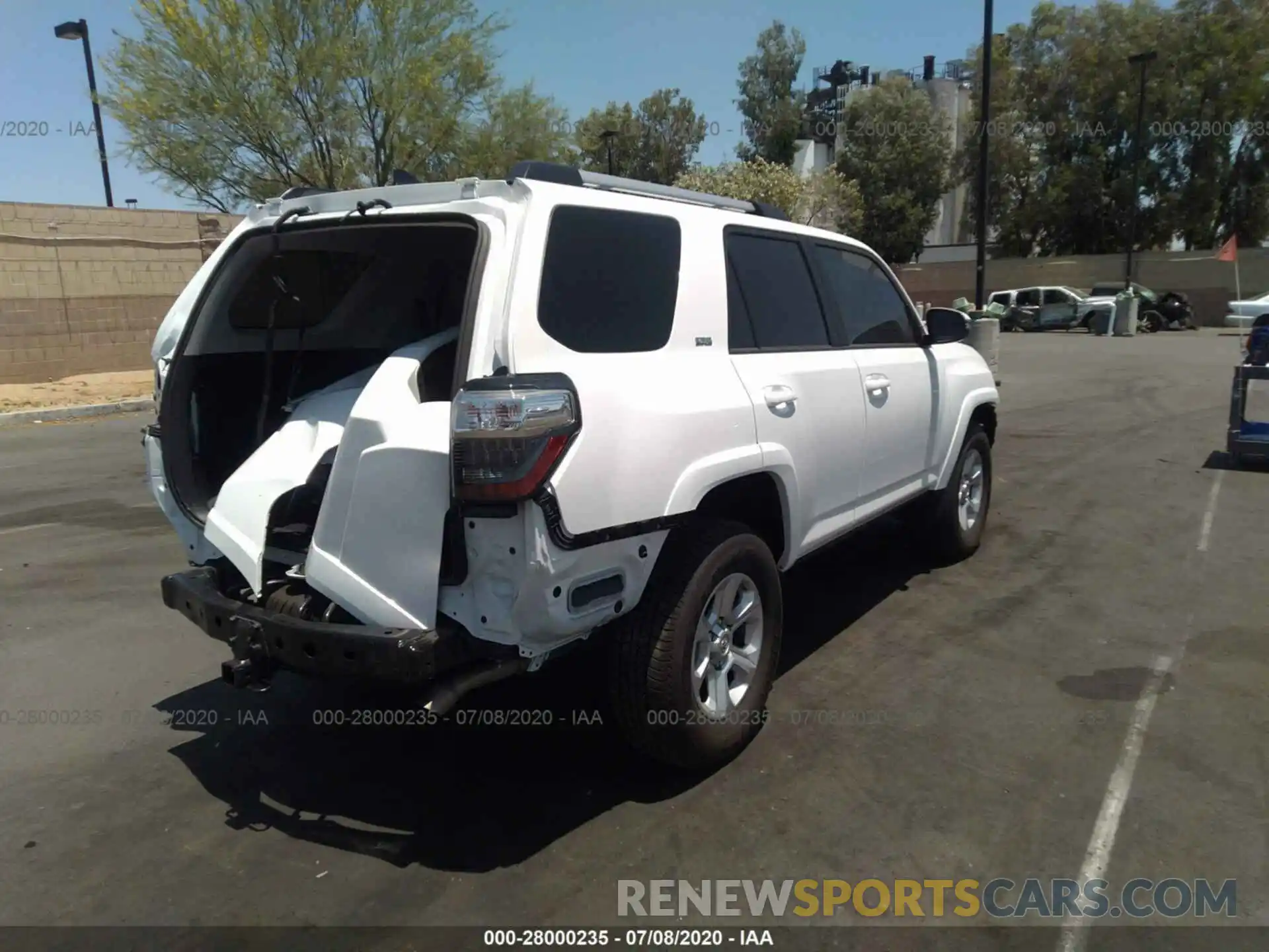 4 Photograph of a damaged car JTEBU5JR9K5645741 TOYOTA 4RUNNER 2019