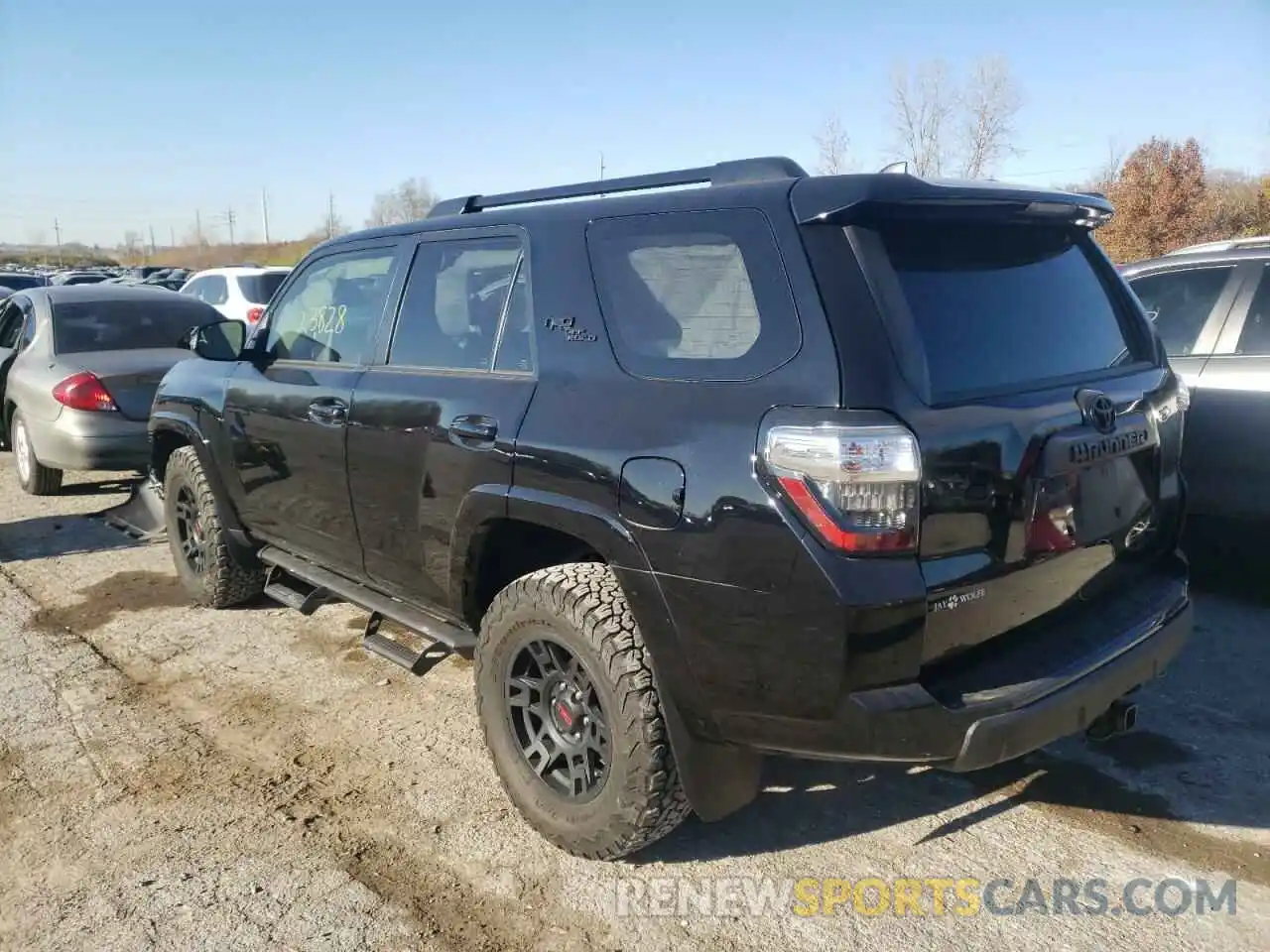 3 Фотография поврежденного автомобиля JTEBU5JR9K5645951 TOYOTA 4RUNNER 2019