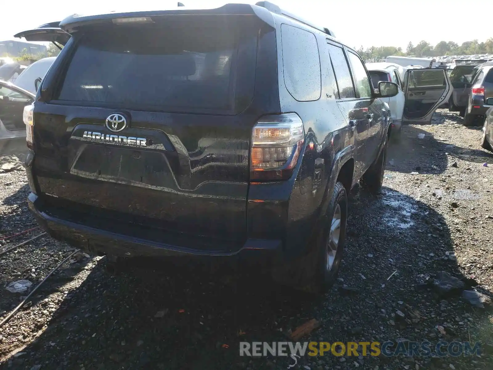 4 Photograph of a damaged car JTEBU5JR9K5647120 TOYOTA 4RUNNER 2019