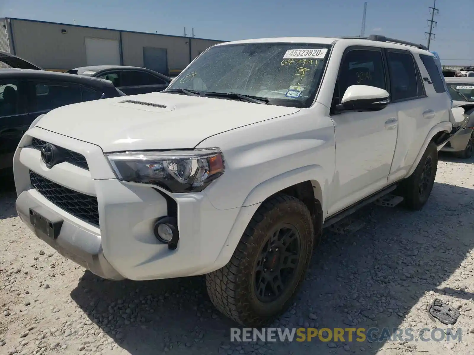 2 Photograph of a damaged car JTEBU5JR9K5647991 TOYOTA 4RUNNER 2019