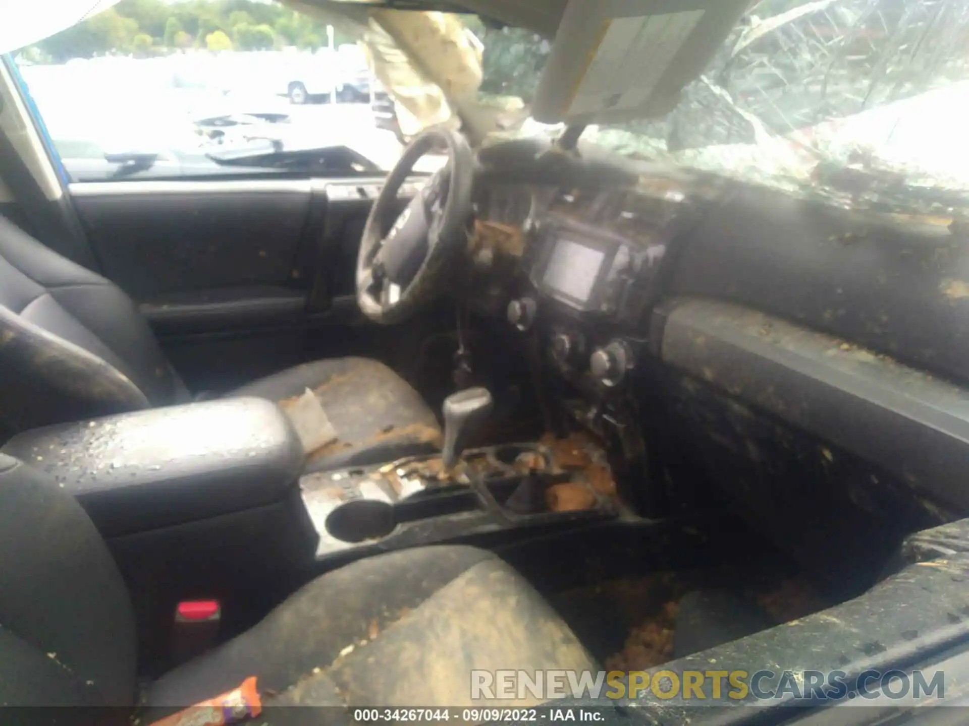 5 Photograph of a damaged car JTEBU5JR9K5650910 TOYOTA 4RUNNER 2019