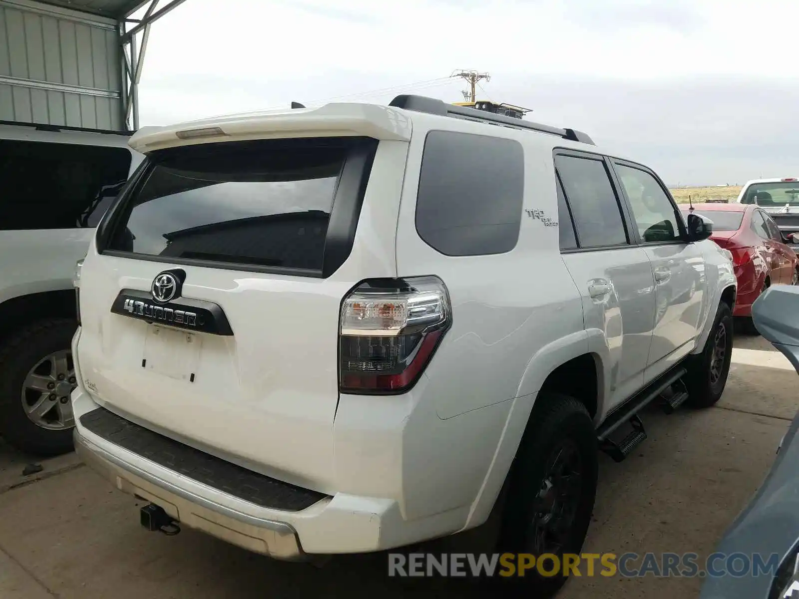 4 Фотография поврежденного автомобиля JTEBU5JR9K5651605 TOYOTA 4RUNNER 2019