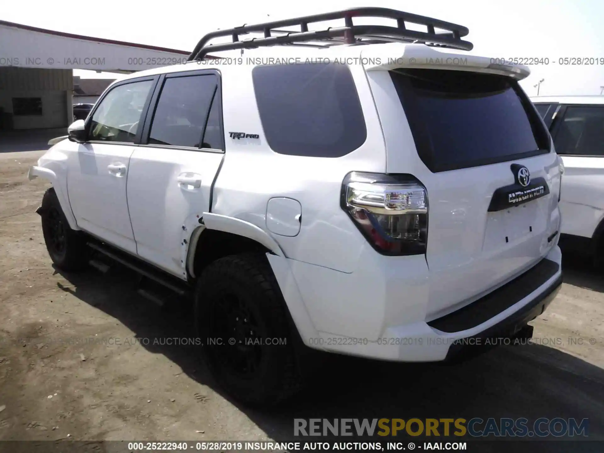 3 Фотография поврежденного автомобиля JTEBU5JR9K5656660 TOYOTA 4RUNNER 2019