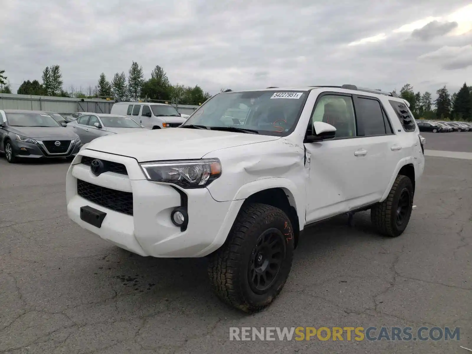 2 Photograph of a damaged car JTEBU5JR9K5657467 TOYOTA 4RUNNER 2019