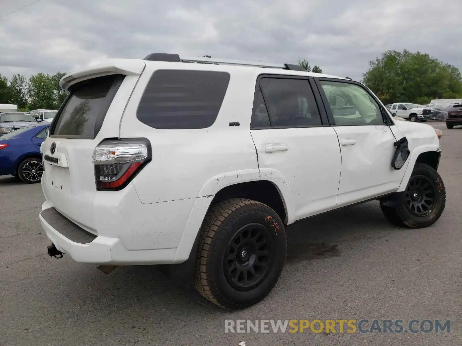 4 Фотография поврежденного автомобиля JTEBU5JR9K5657467 TOYOTA 4RUNNER 2019