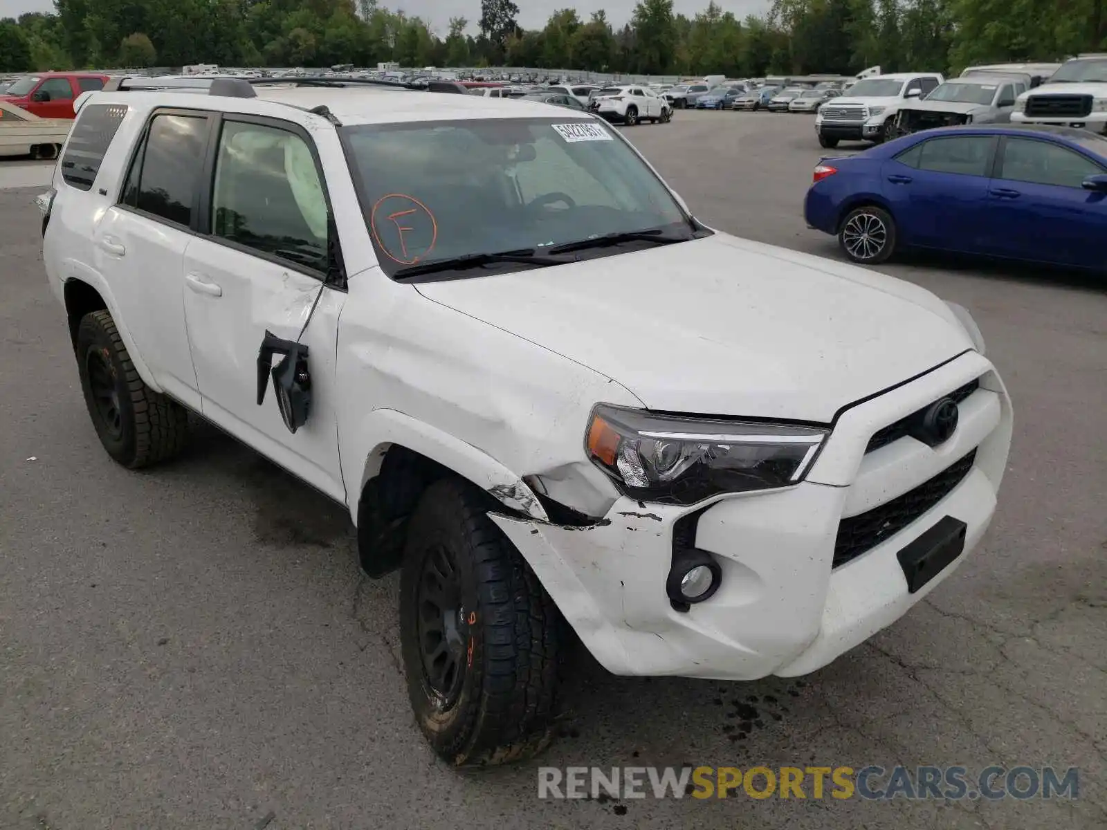 9 Photograph of a damaged car JTEBU5JR9K5657467 TOYOTA 4RUNNER 2019