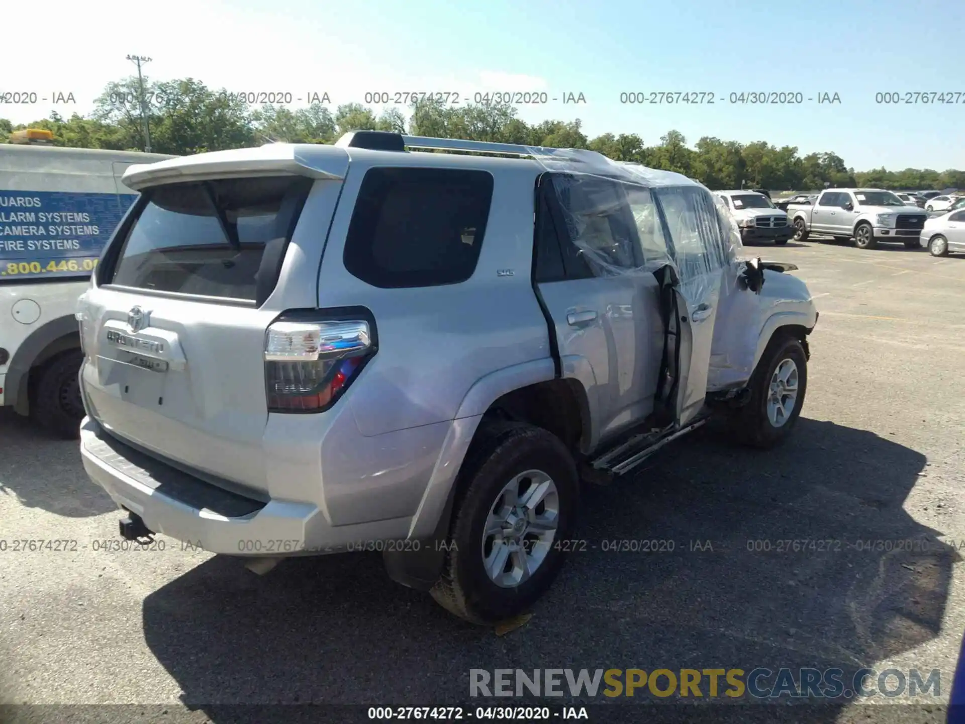 4 Фотография поврежденного автомобиля JTEBU5JR9K5660871 TOYOTA 4RUNNER 2019