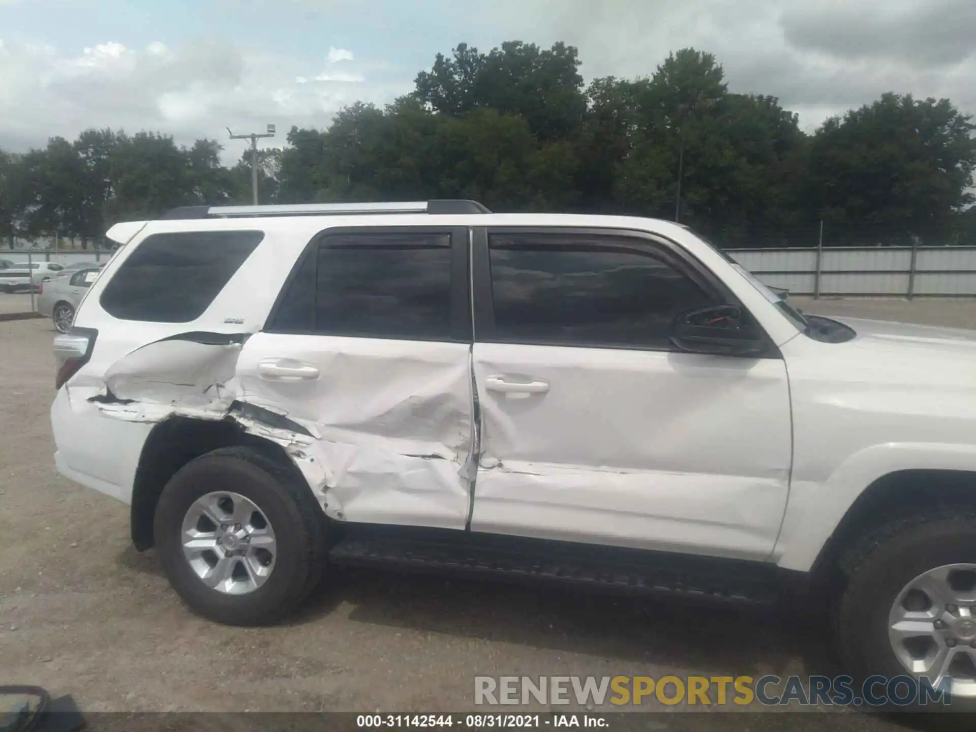 6 Photograph of a damaged car JTEBU5JR9K5663348 TOYOTA 4RUNNER 2019