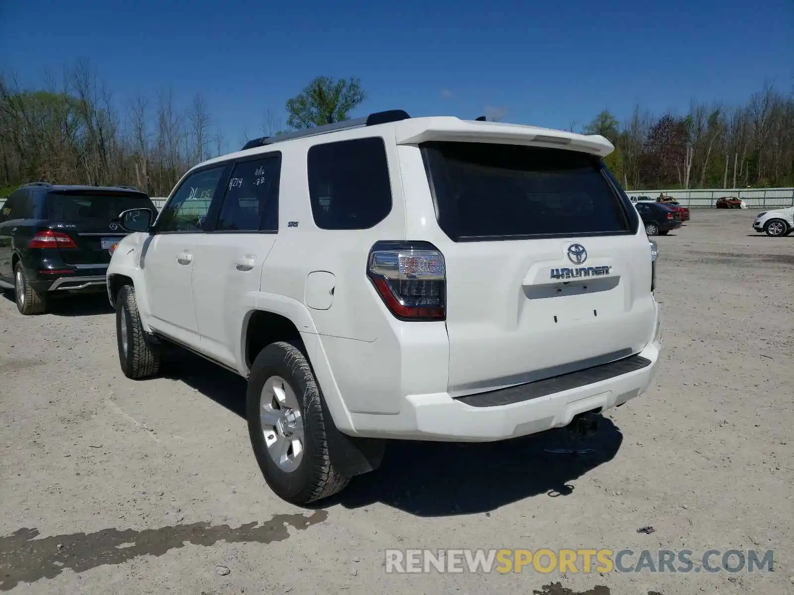 3 Photograph of a damaged car JTEBU5JR9K5671952 TOYOTA 4RUNNER 2019