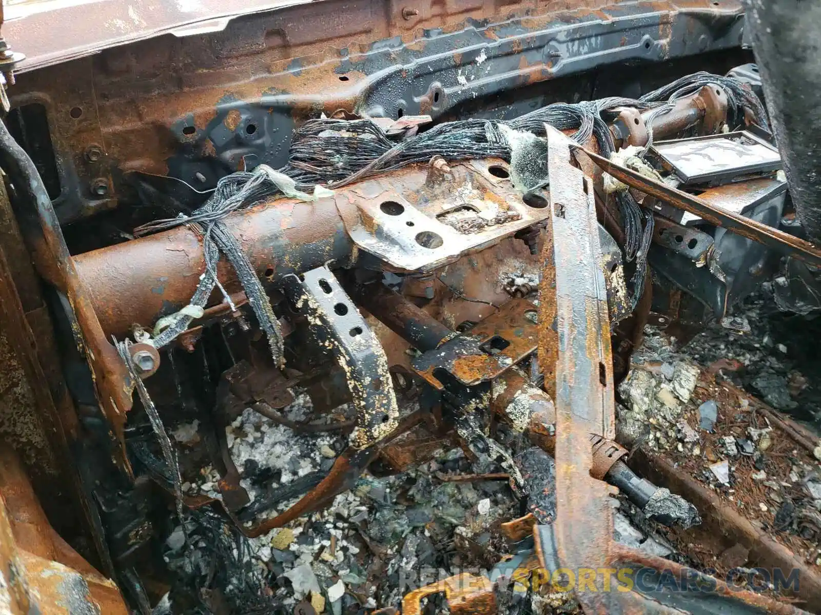 8 Photograph of a damaged car JTEBU5JR9K5673782 TOYOTA 4RUNNER 2019