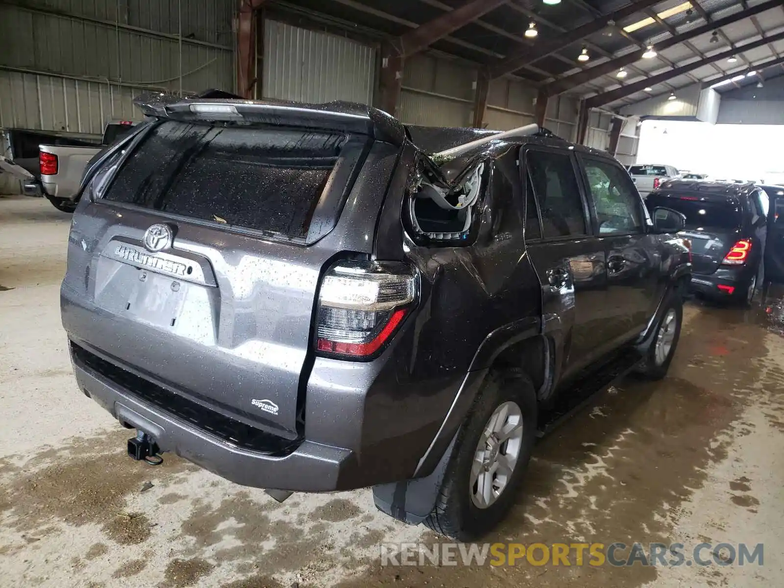 4 Photograph of a damaged car JTEBU5JR9K5674690 TOYOTA 4RUNNER 2019