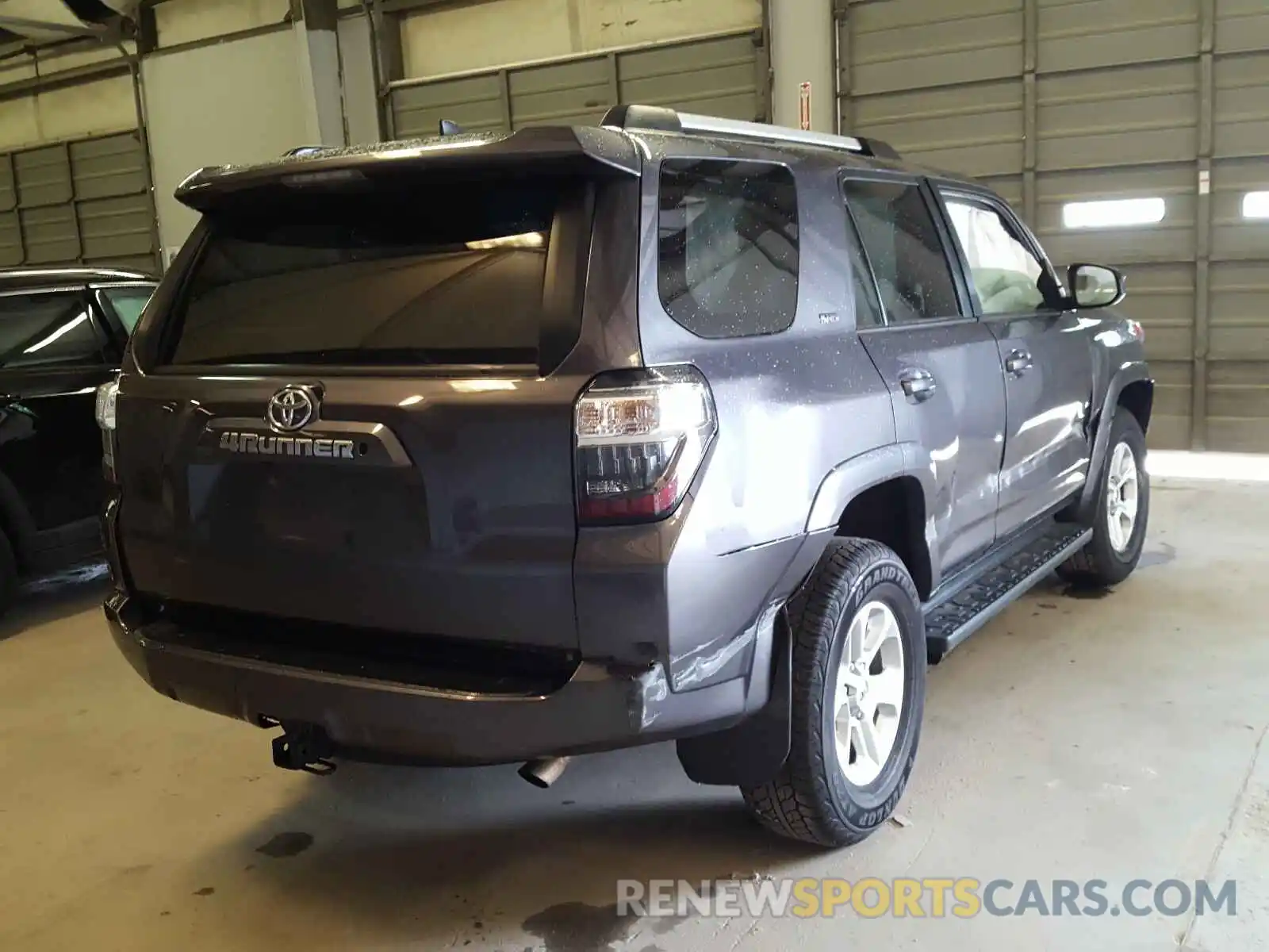 4 Фотография поврежденного автомобиля JTEBU5JR9K5675337 TOYOTA 4RUNNER 2019