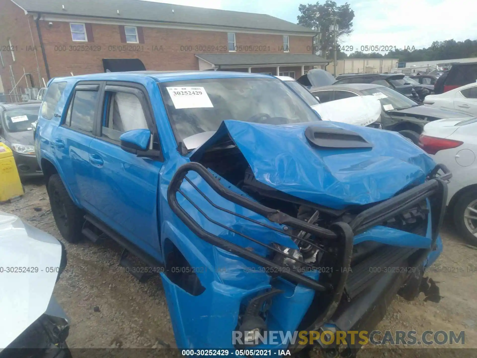 1 Photograph of a damaged car JTEBU5JR9K5683177 TOYOTA 4RUNNER 2019