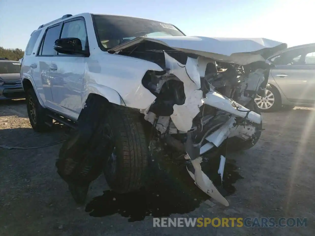 1 Photograph of a damaged car JTEBU5JR9K5686175 TOYOTA 4RUNNER 2019