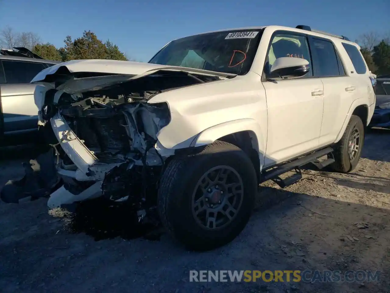 2 Photograph of a damaged car JTEBU5JR9K5686175 TOYOTA 4RUNNER 2019