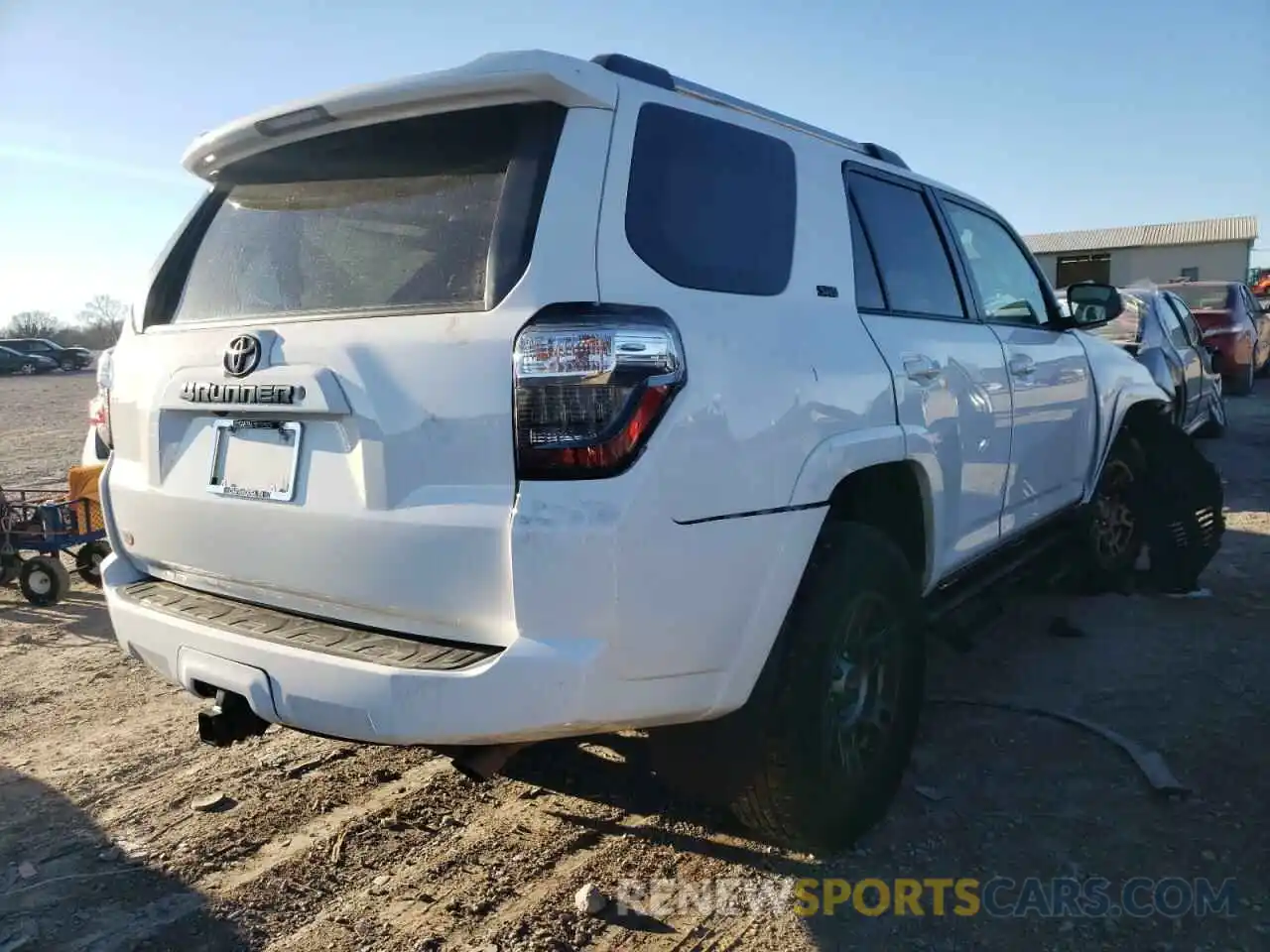 4 Фотография поврежденного автомобиля JTEBU5JR9K5686175 TOYOTA 4RUNNER 2019