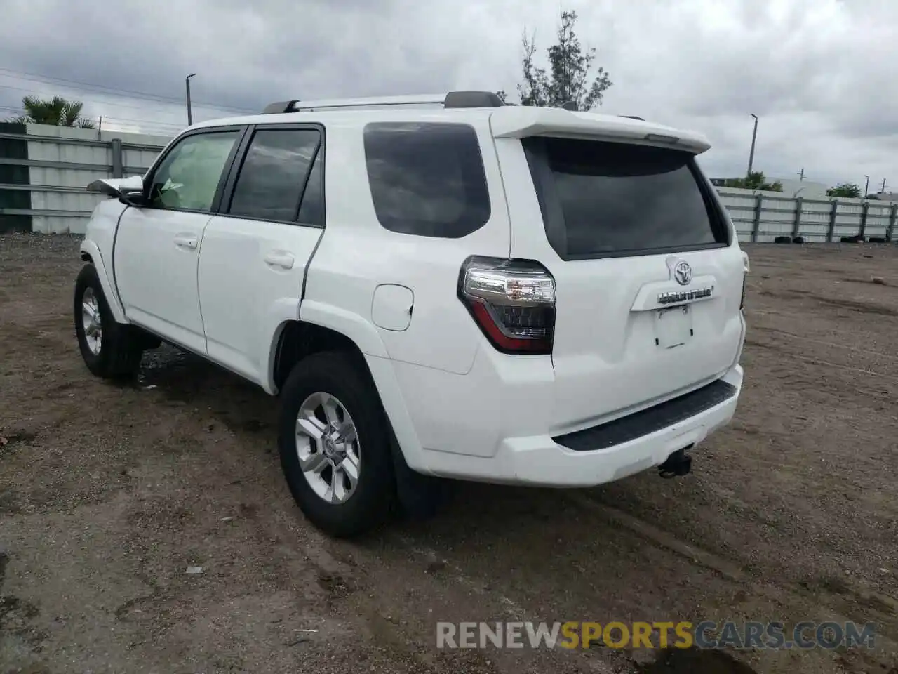 3 Фотография поврежденного автомобиля JTEBU5JR9K5689108 TOYOTA 4RUNNER 2019