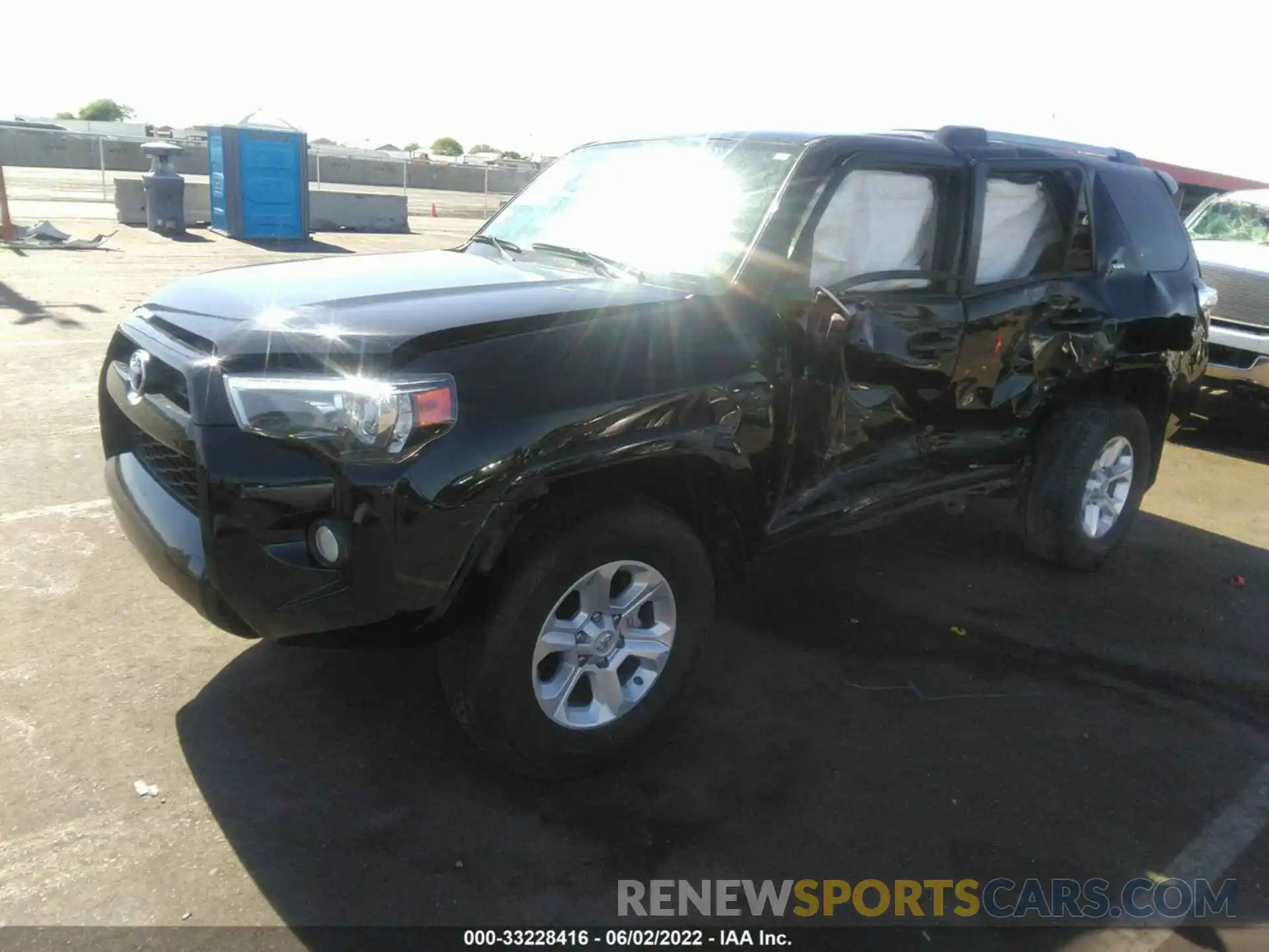 2 Photograph of a damaged car JTEBU5JR9K5697323 TOYOTA 4RUNNER 2019