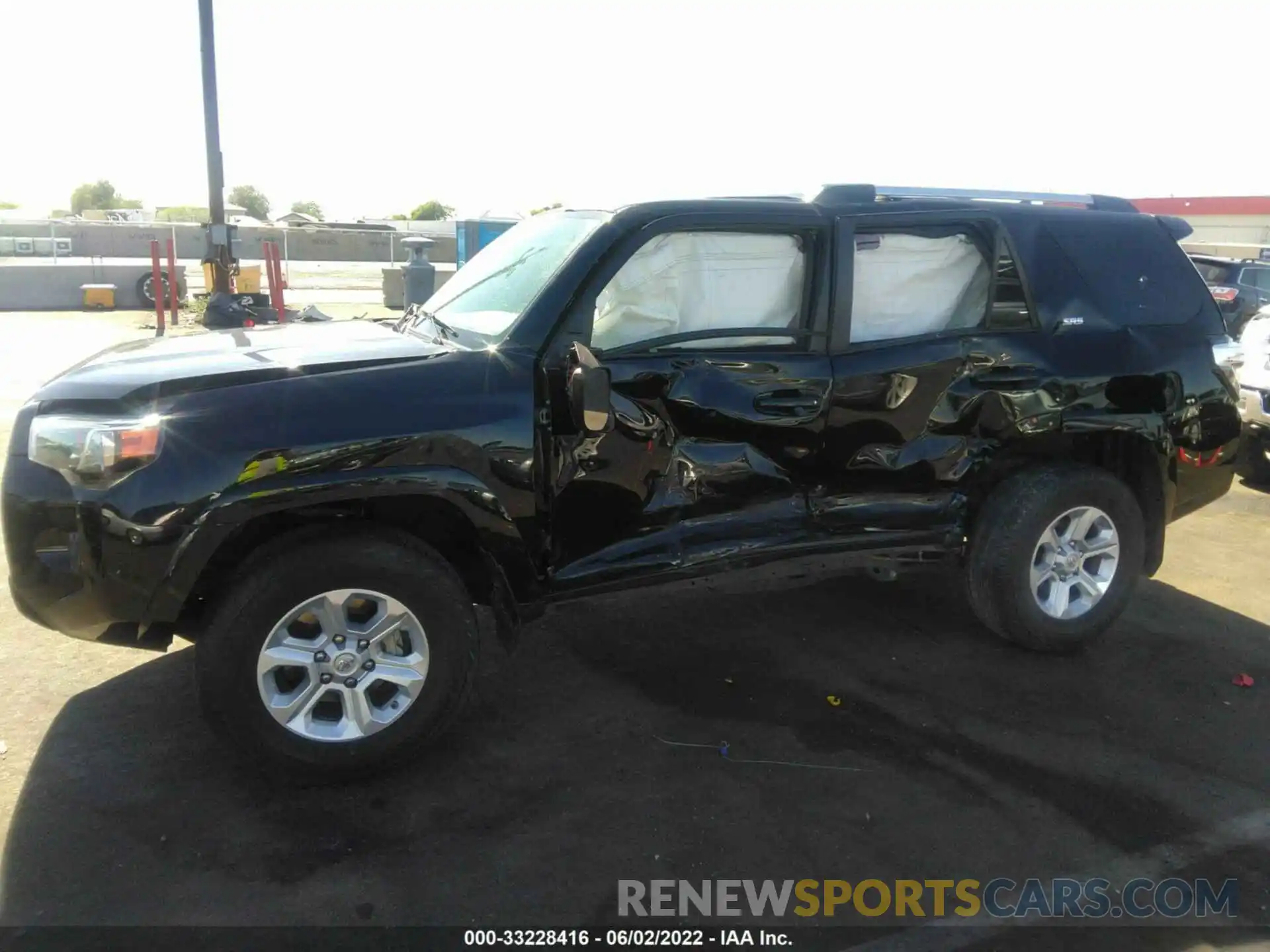 6 Photograph of a damaged car JTEBU5JR9K5697323 TOYOTA 4RUNNER 2019