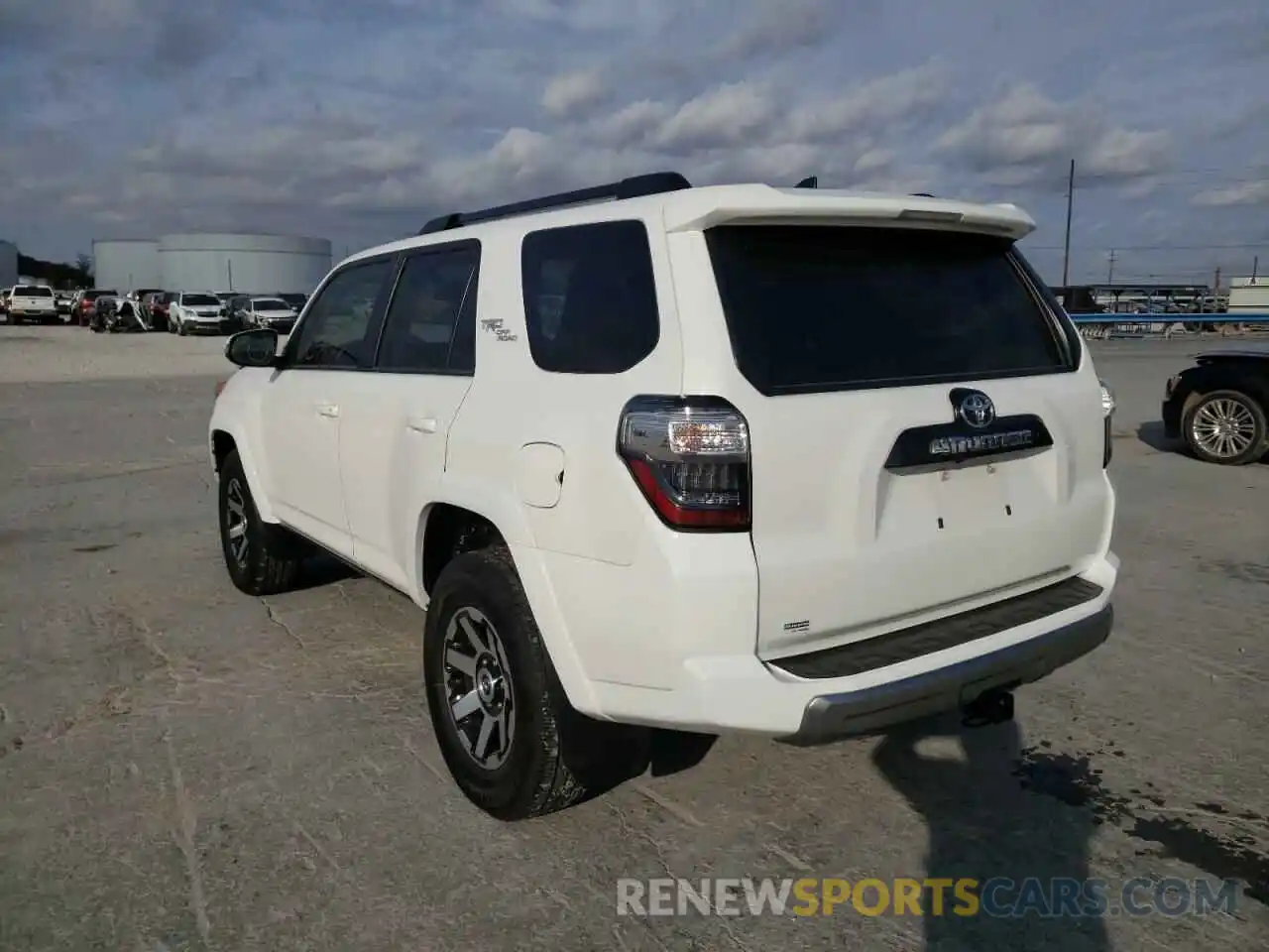 3 Фотография поврежденного автомобиля JTEBU5JR9K5703895 TOYOTA 4RUNNER 2019