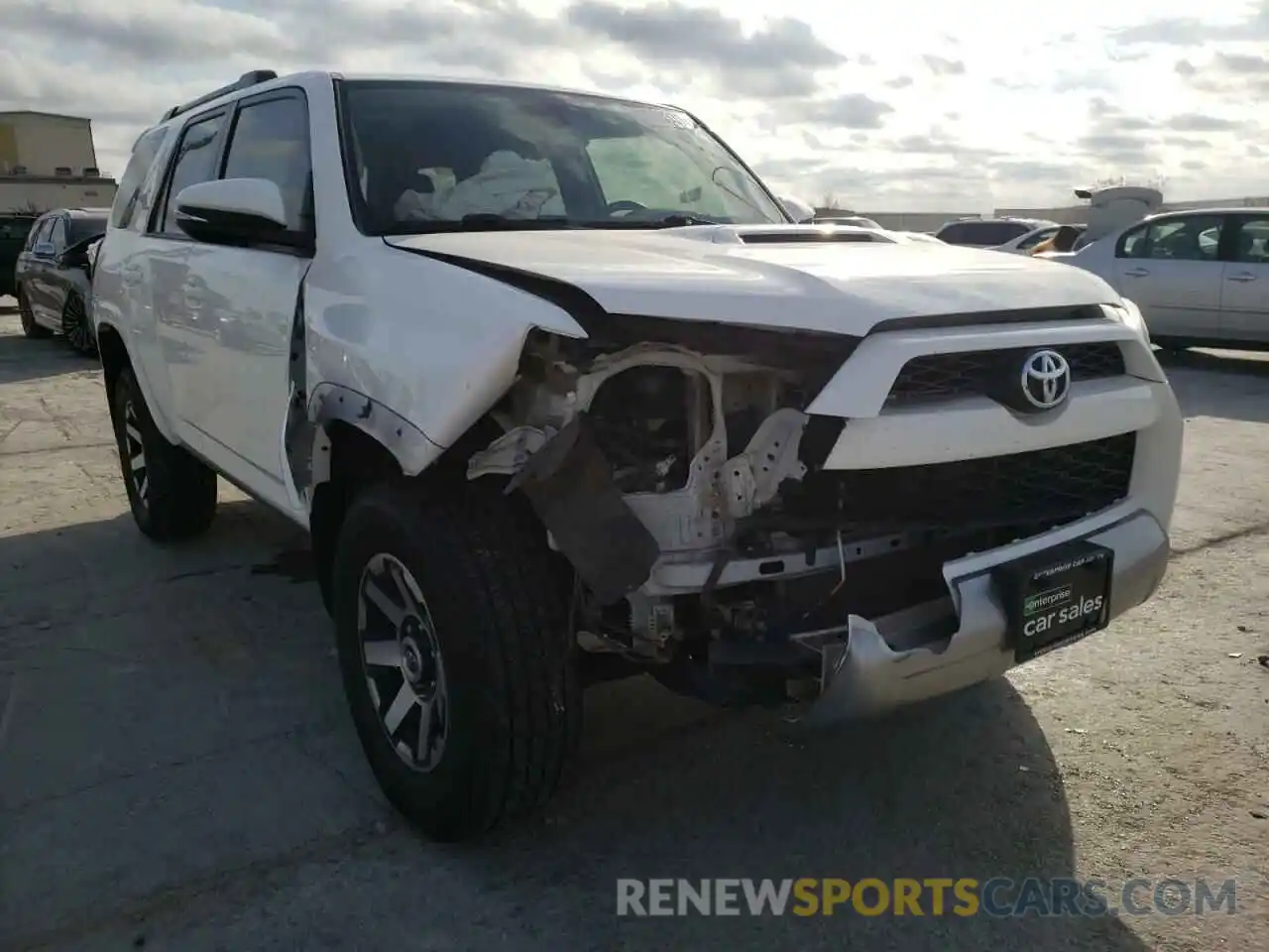 9 Photograph of a damaged car JTEBU5JR9K5703895 TOYOTA 4RUNNER 2019