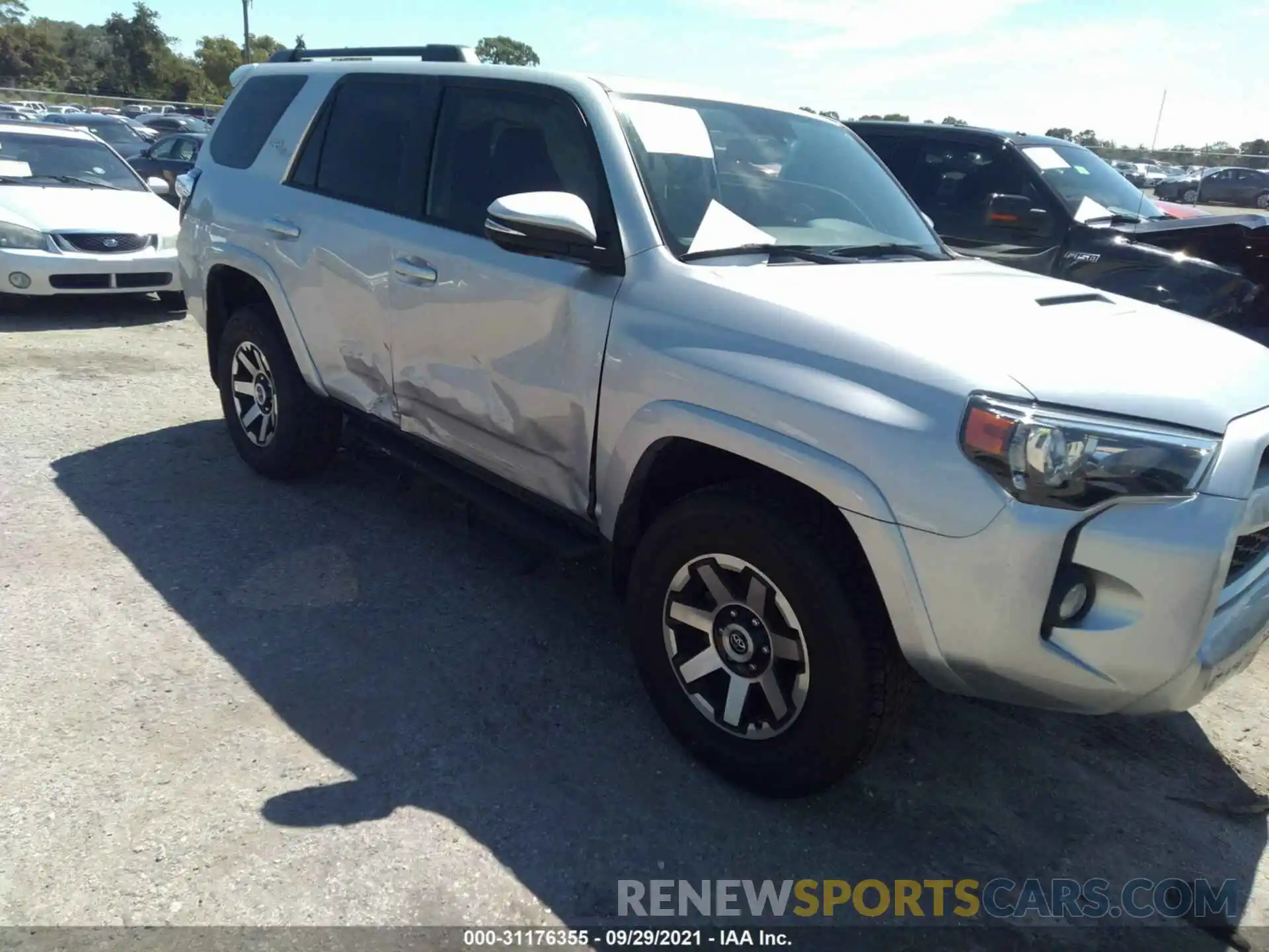 6 Photograph of a damaged car JTEBU5JR9K5704433 TOYOTA 4RUNNER 2019