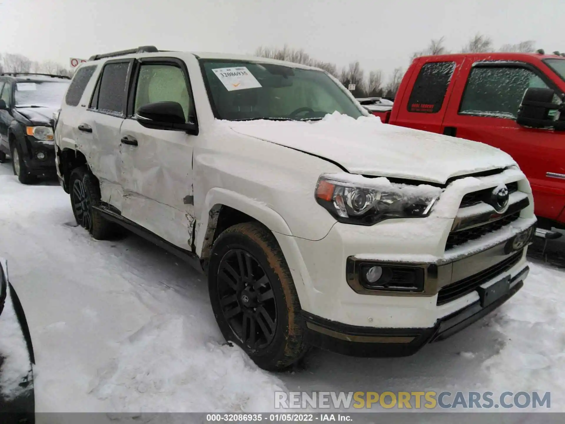 1 Photograph of a damaged car JTEBU5JR9K5704450 TOYOTA 4RUNNER 2019