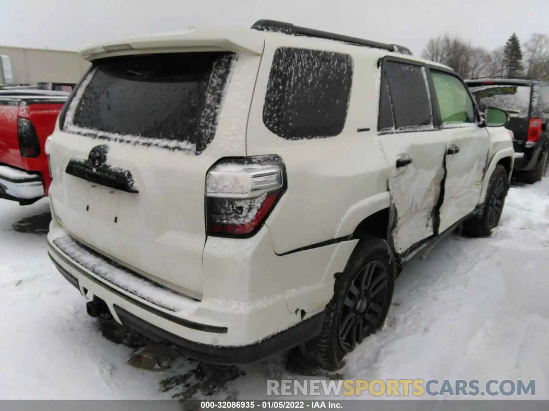 4 Фотография поврежденного автомобиля JTEBU5JR9K5704450 TOYOTA 4RUNNER 2019