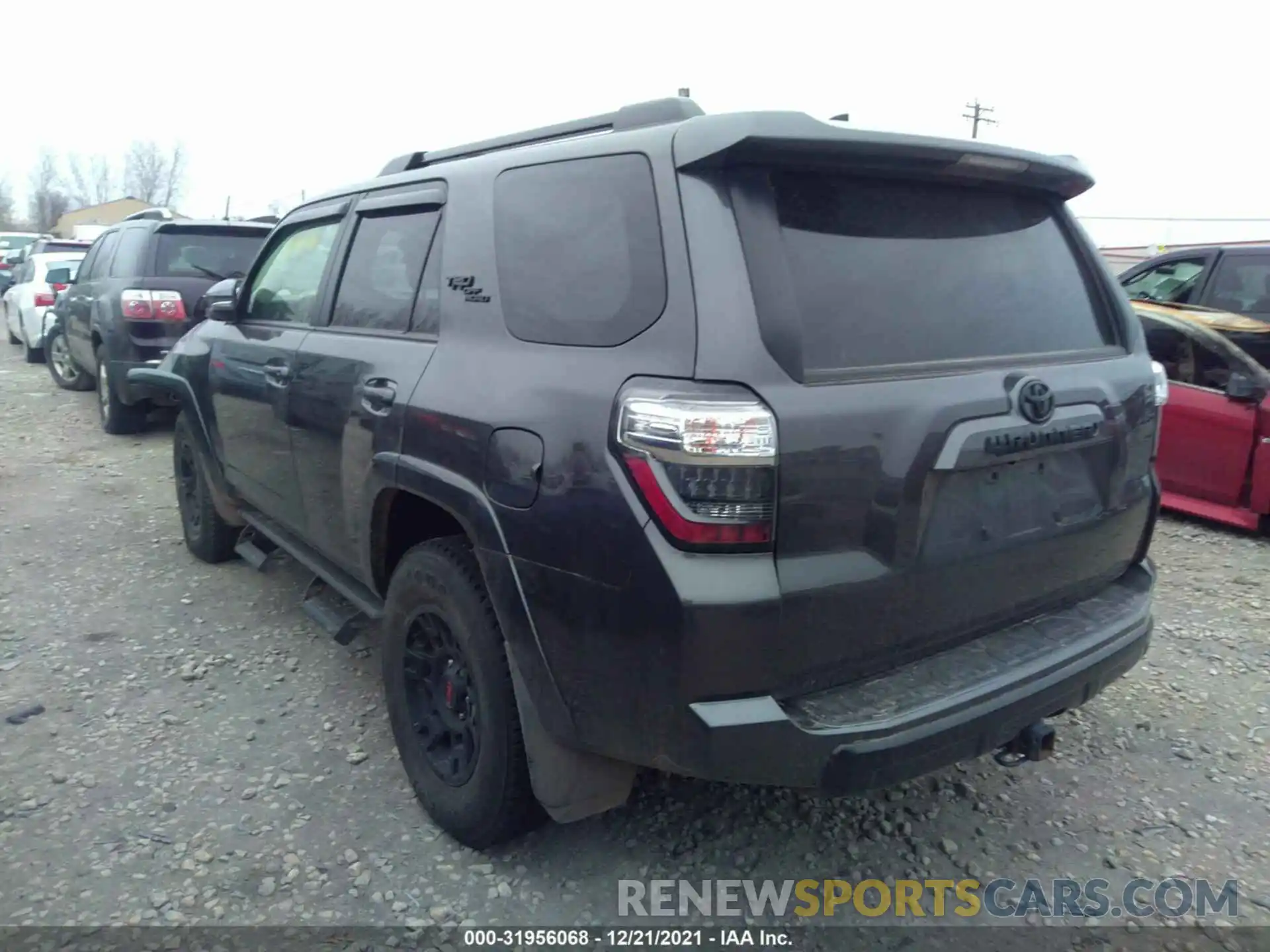 3 Фотография поврежденного автомобиля JTEBU5JR9K5705663 TOYOTA 4RUNNER 2019