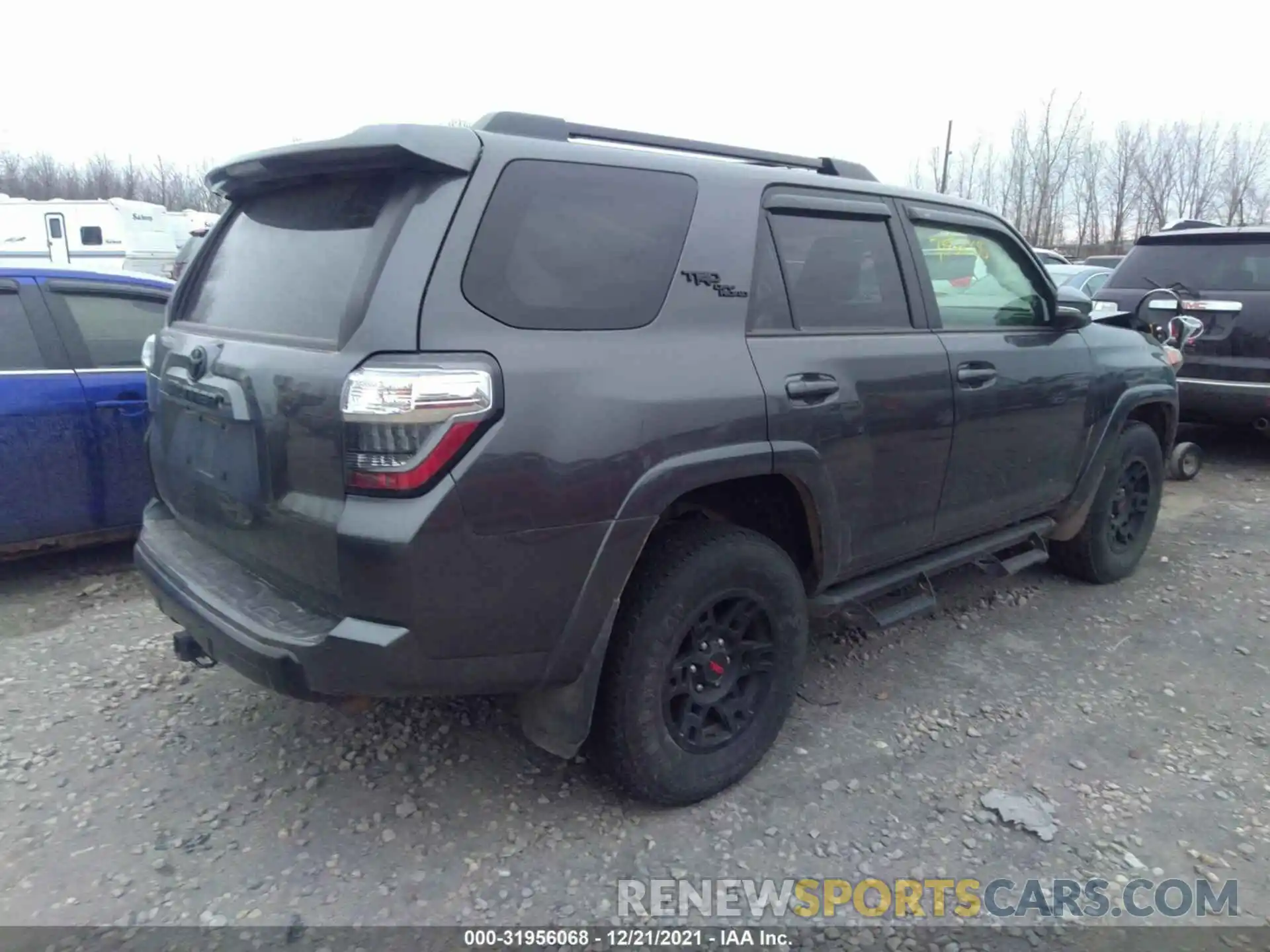 4 Фотография поврежденного автомобиля JTEBU5JR9K5705663 TOYOTA 4RUNNER 2019