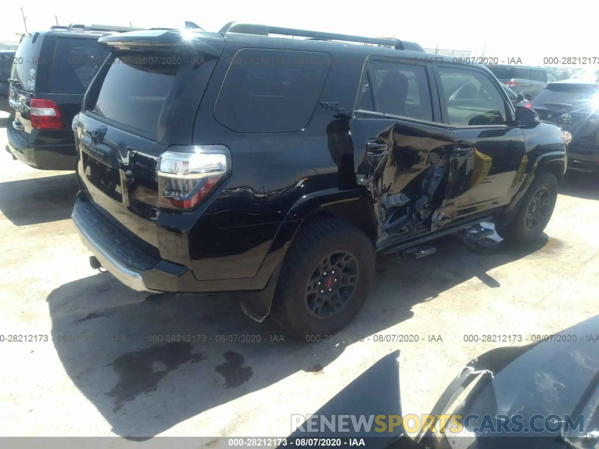 4 Photograph of a damaged car JTEBU5JR9K5711687 TOYOTA 4RUNNER 2019