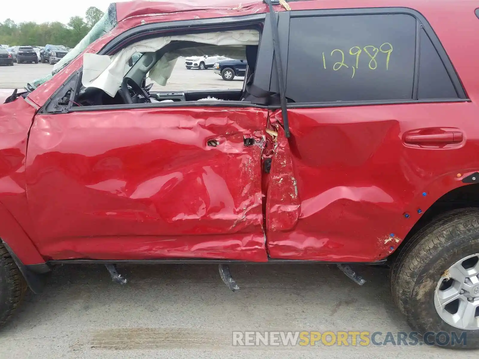 10 Photograph of a damaged car JTEBU5JR9K5714623 TOYOTA 4RUNNER 2019