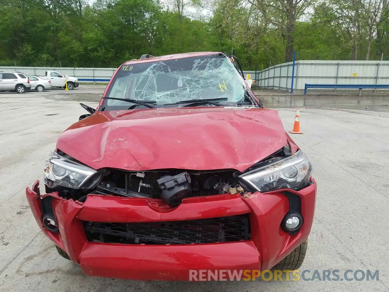 9 Photograph of a damaged car JTEBU5JR9K5714623 TOYOTA 4RUNNER 2019