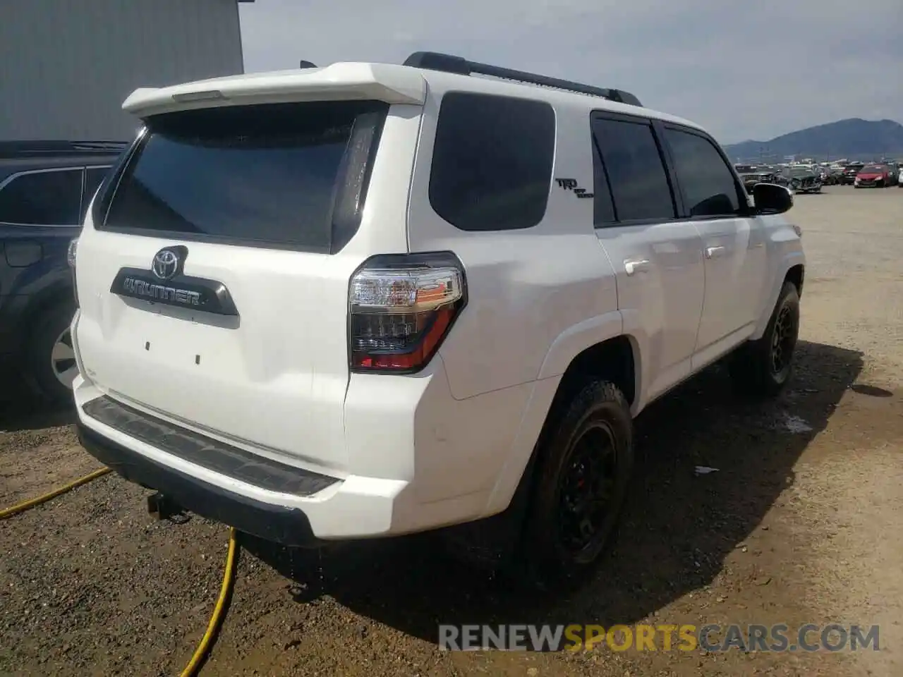 4 Photograph of a damaged car JTEBU5JR9K5716355 TOYOTA 4RUNNER 2019