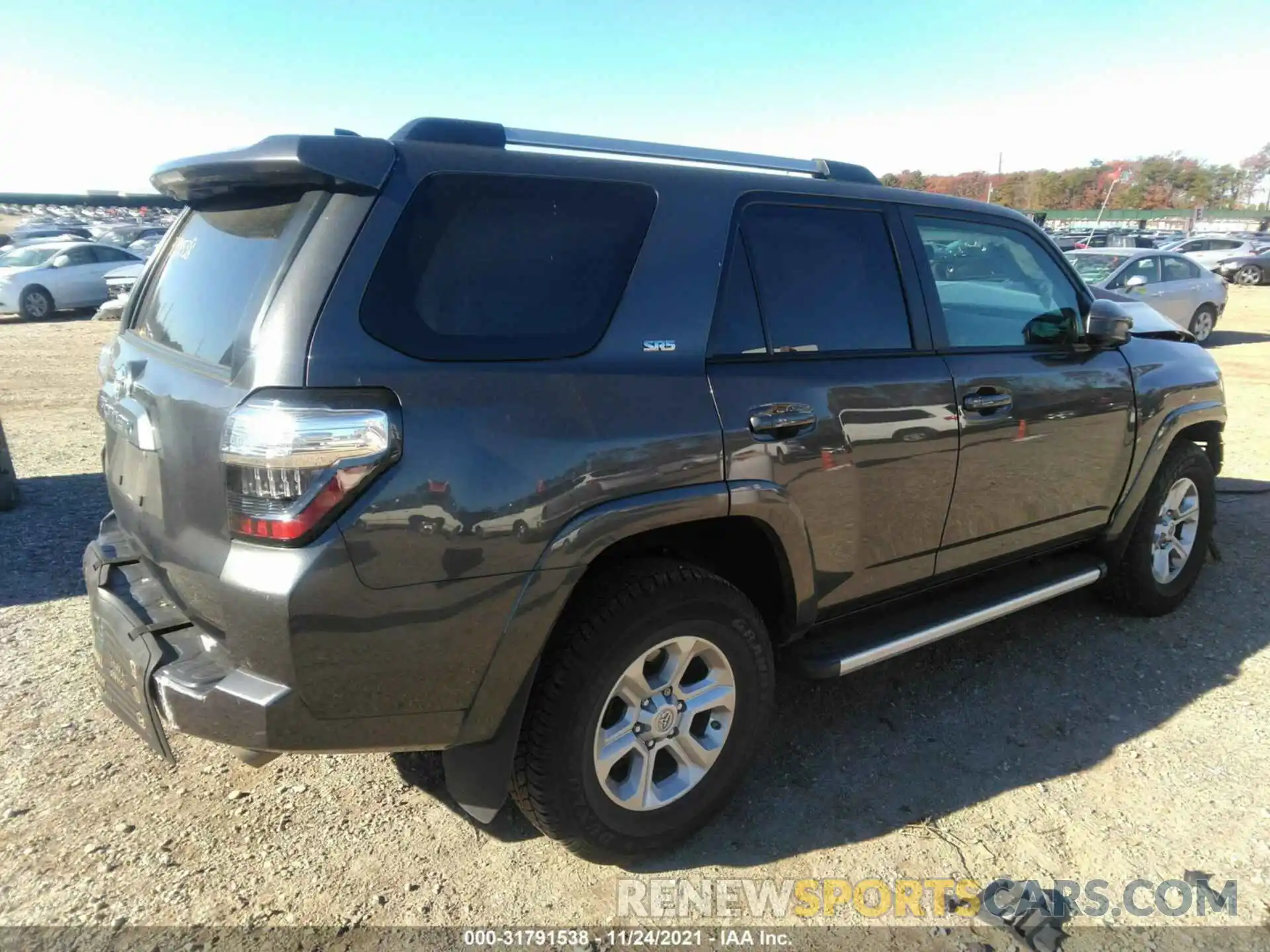 4 Фотография поврежденного автомобиля JTEBU5JR9K5722267 TOYOTA 4RUNNER 2019