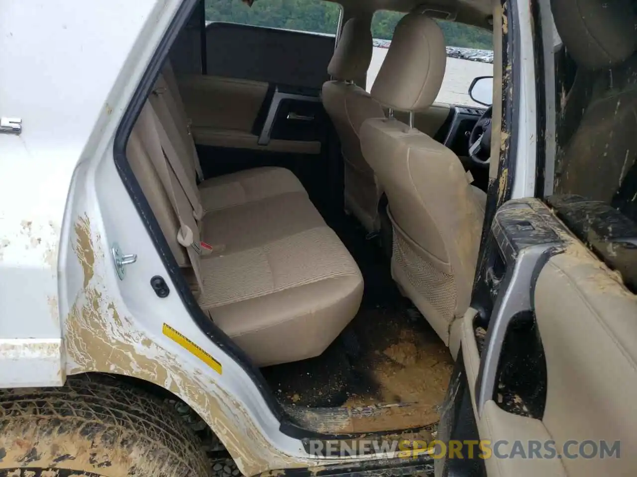 6 Photograph of a damaged car JTEBU5JR9K5722396 TOYOTA 4RUNNER 2019