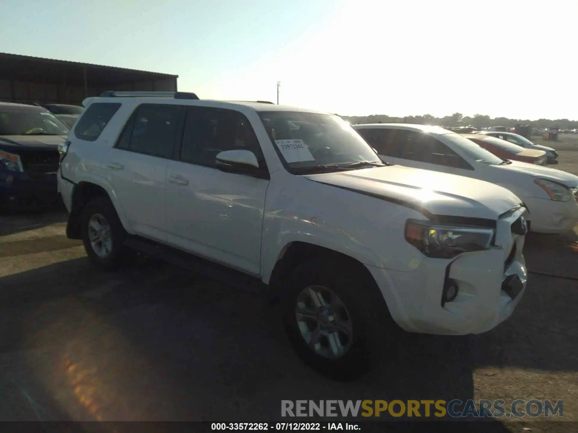 1 Photograph of a damaged car JTEBU5JR9K5723743 TOYOTA 4RUNNER 2019