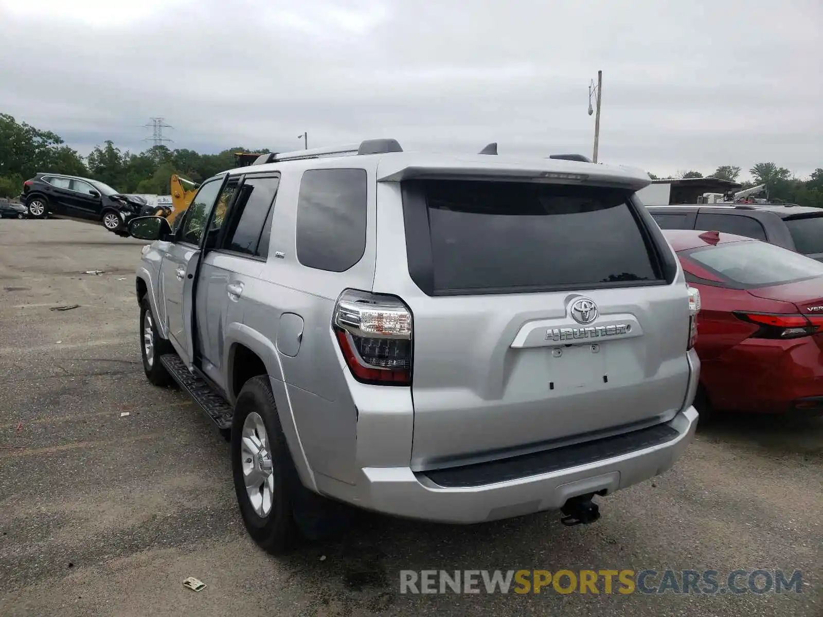 3 Фотография поврежденного автомобиля JTEBU5JR9K5726335 TOYOTA 4RUNNER 2019