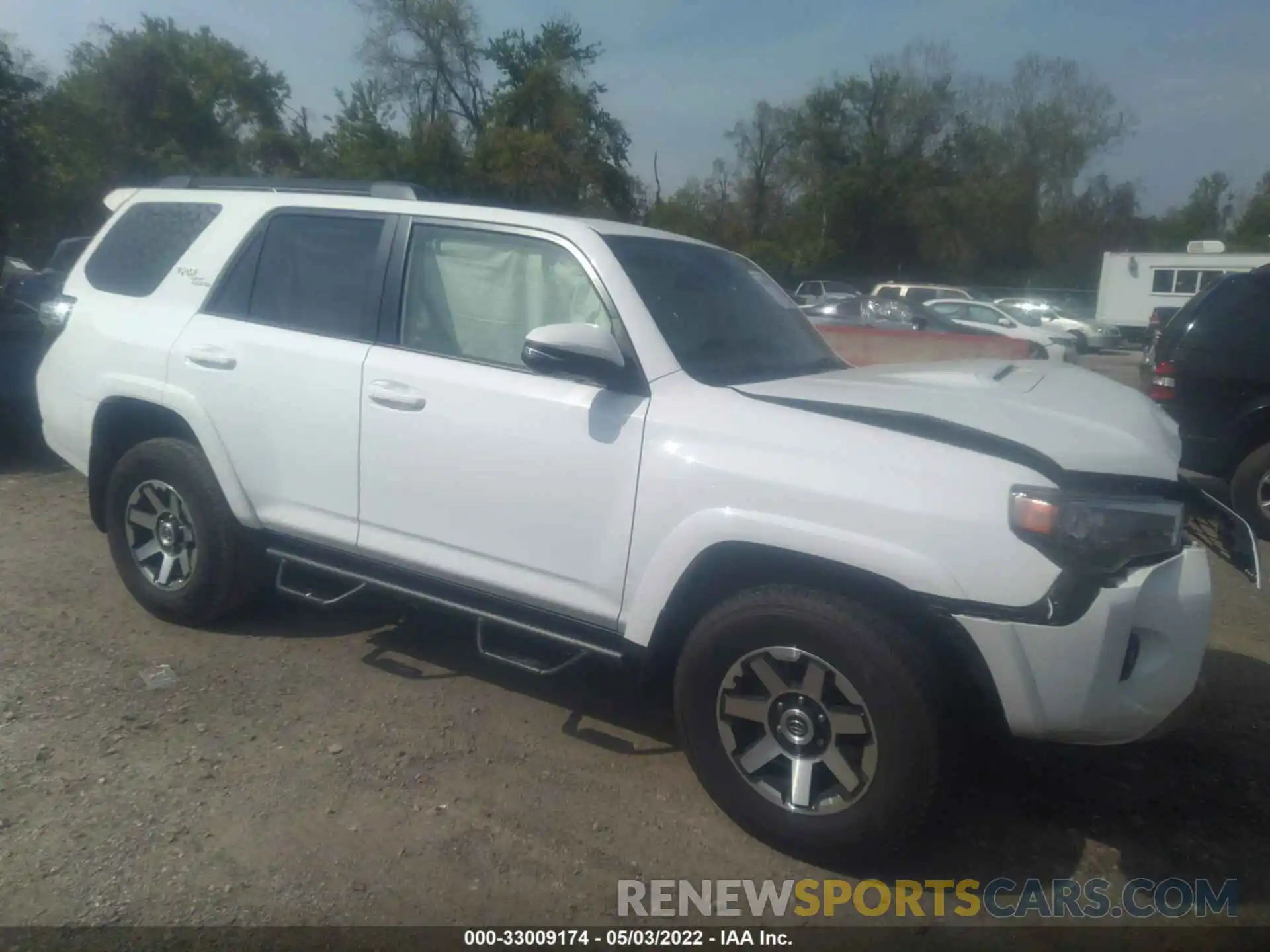 1 Фотография поврежденного автомобиля JTEBU5JR9K5736086 TOYOTA 4RUNNER 2019