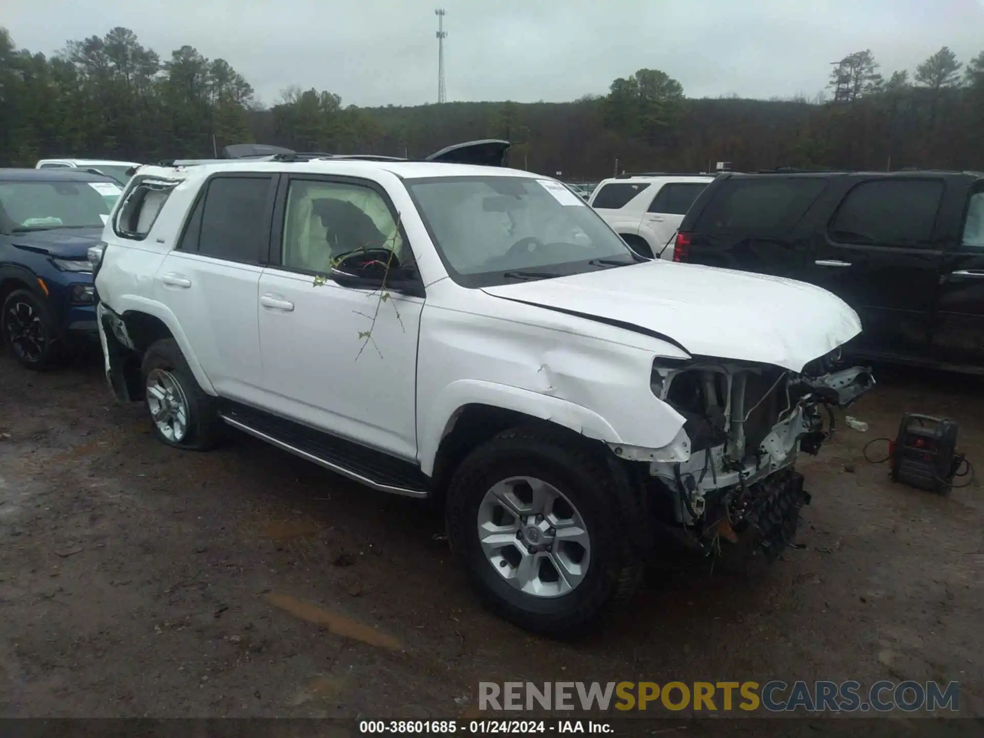 1 Photograph of a damaged car JTEBU5JR9K5736976 TOYOTA 4RUNNER 2019