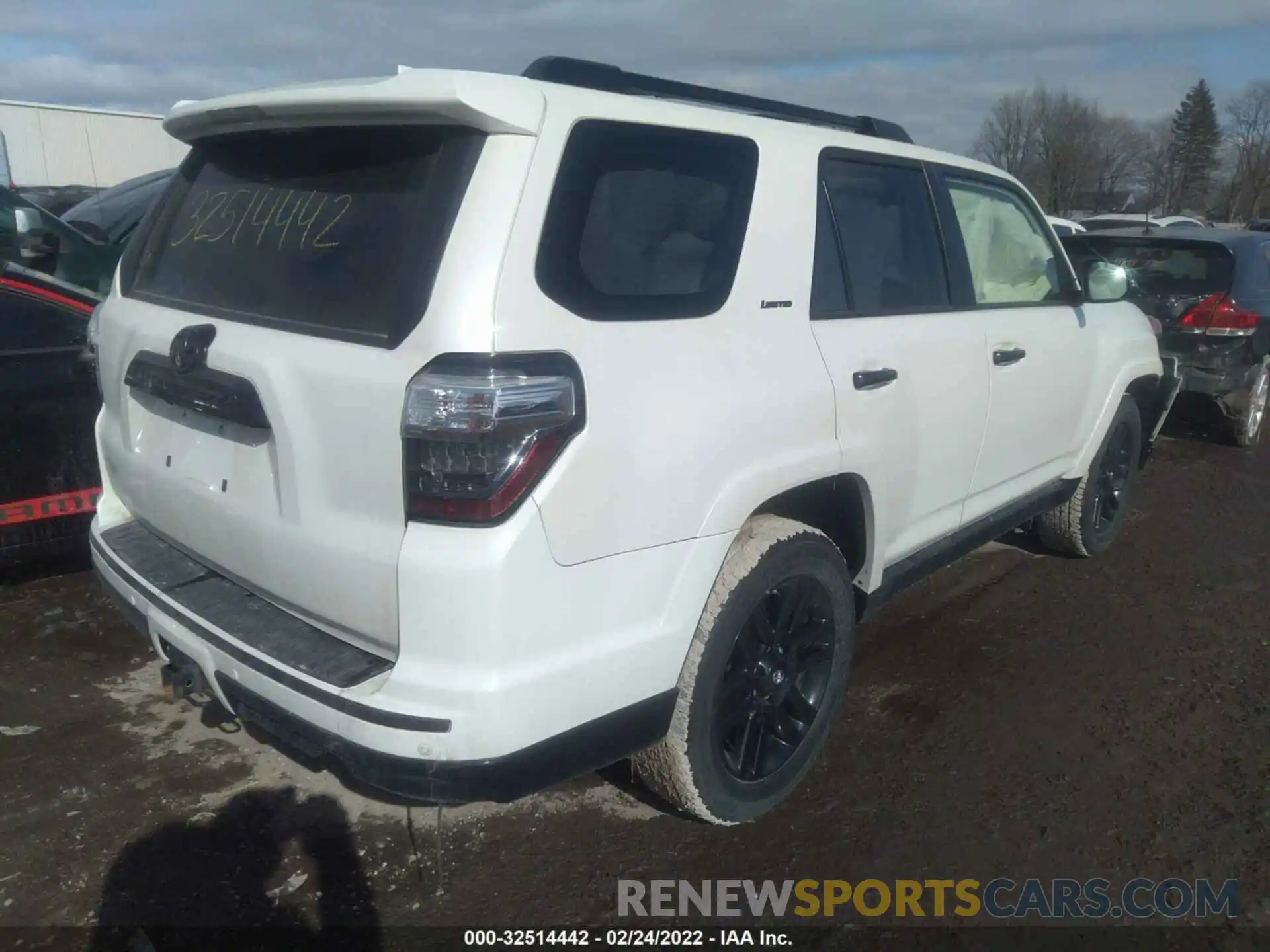 4 Photograph of a damaged car JTEBU5JRXK5614644 TOYOTA 4RUNNER 2019